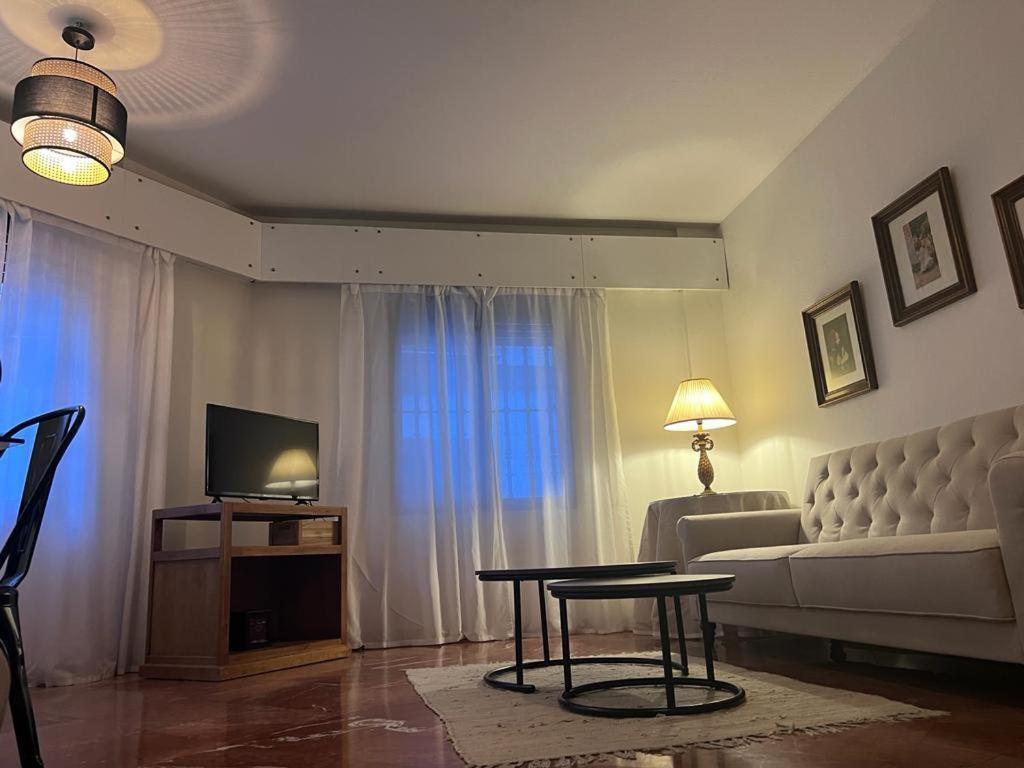 Apartamento Turistico R. Gonzalez Abreu Seville Exterior photo